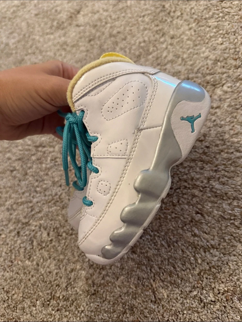 Nike Air Jordan 9 Retro sneakers Toddler Yellow and Turquoise 6C